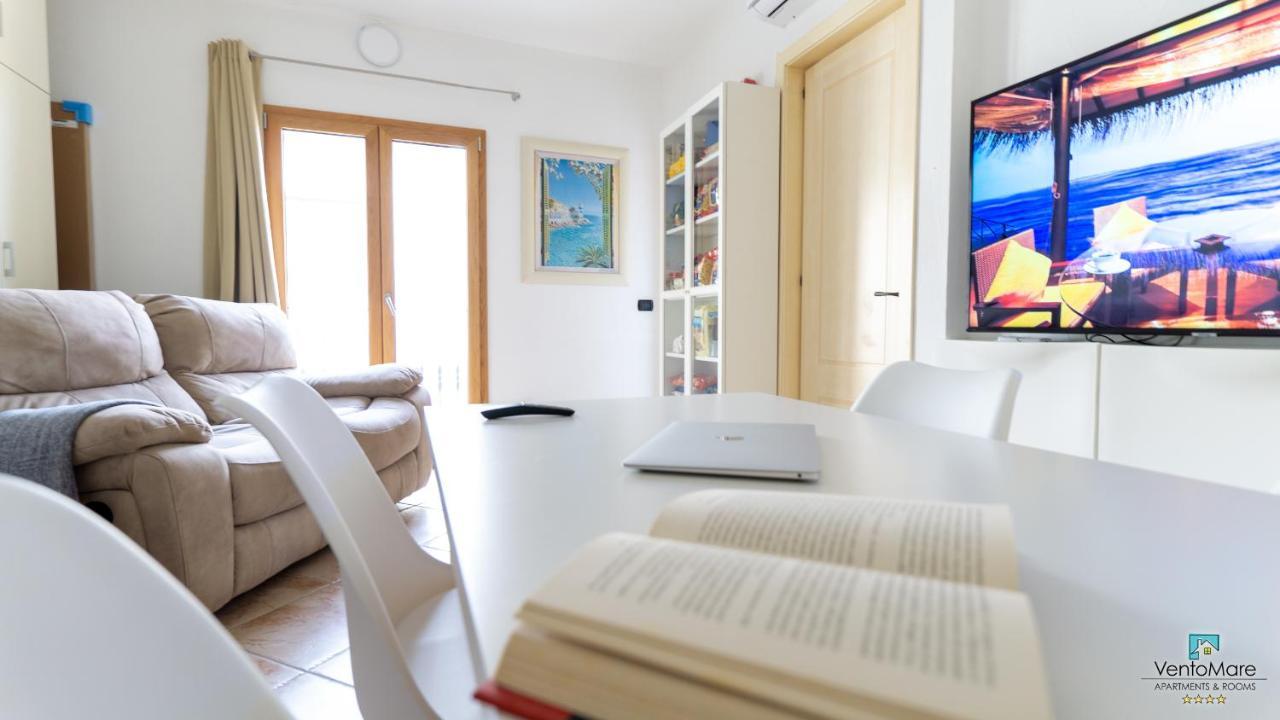 Residence Il Vento E Il Mare Palau Eksteriør billede